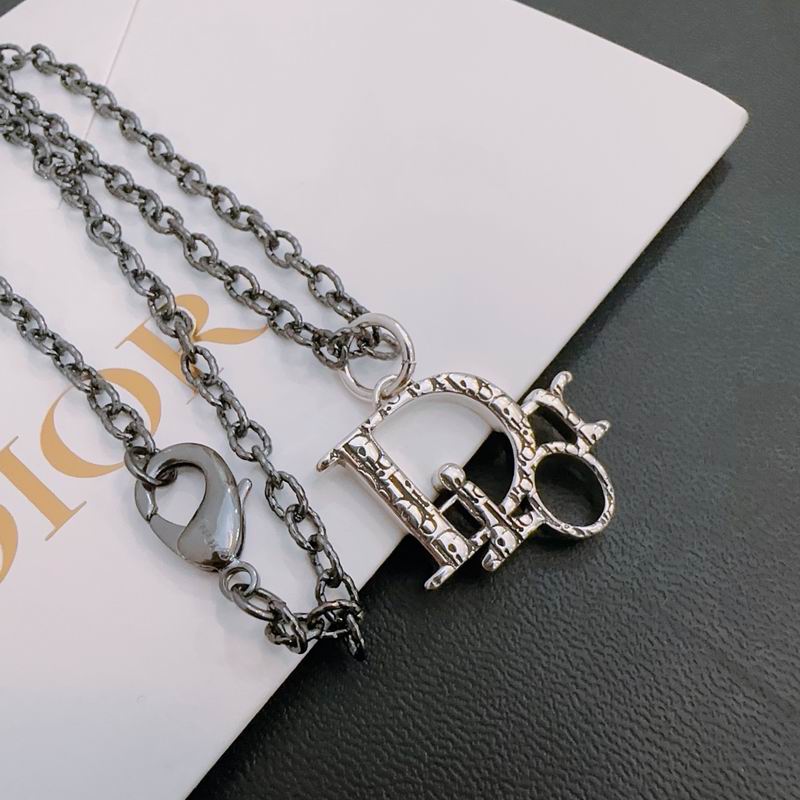 Dior Necklace 04lyr266
